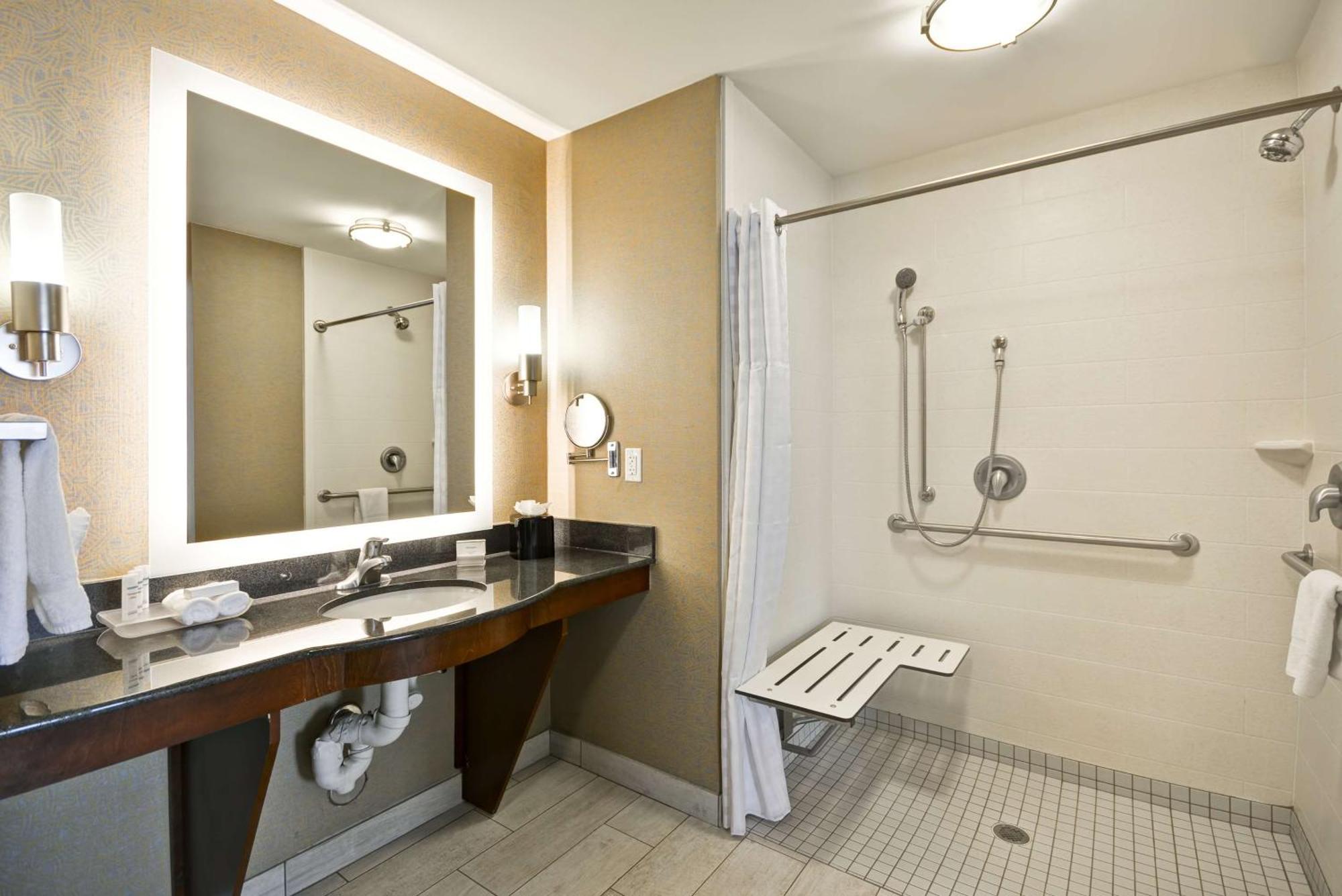 โฮมวู้ด สวีท บาย ฮิลตัน วิลมิงตัน เมย์แฟร์ Hotel ภายนอก รูปภาพ