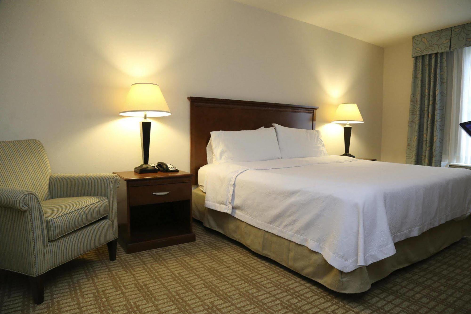 โฮมวู้ด สวีท บาย ฮิลตัน วิลมิงตัน เมย์แฟร์ Hotel ภายนอก รูปภาพ